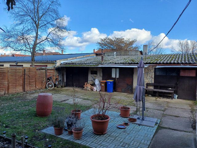 Eladó téglalakás, Kecskeméten 37.9 M Ft, 2 szobás