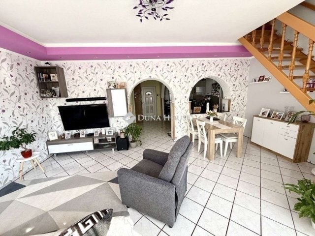 Eladó családi ház, Budapesten, XVIII. kerületben 79.9 M Ft