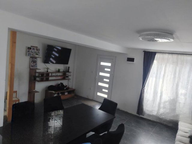 Eladó családi ház, Diósdon 49.999 M Ft, 3 szobás