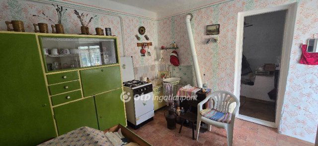 Eladó családi ház, Létavértesen 24 M Ft, 2 szobás