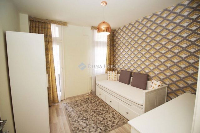 Kiadó téglalakás, albérlet, Kecskeméten 330 E Ft / hó