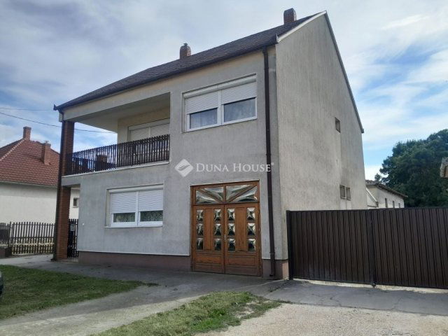 Eladó családi ház, Rábapordányon 49.9 M Ft, 5 szobás