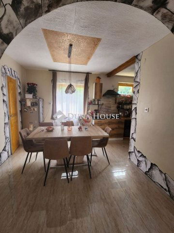 Eladó családi ház, Sükösdön 32.9 M Ft, 3 szobás