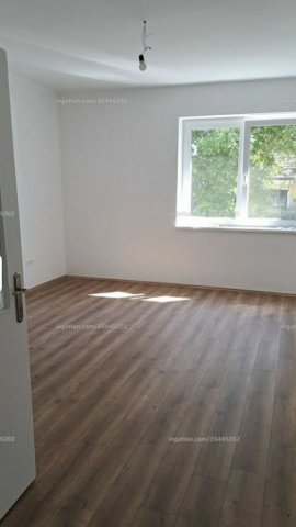 Eladó családi ház, Baracskán 98.9 M Ft, 3 szobás
