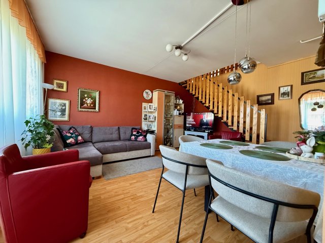 Eladó panellakás, Kecskeméten 58.9 M Ft, 4 szobás