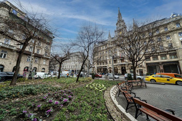 Eladó téglalakás, Budapesten, VII. kerületben, Erzsébet körúton