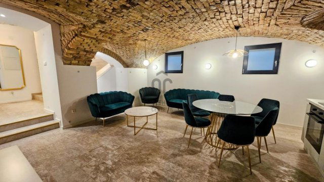 Eladó iroda, Budapesten, VI. kerületben 226.8 M Ft