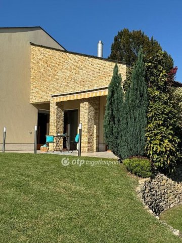 Eladó családi ház, Diósdon 199.3 M Ft, 6 szobás