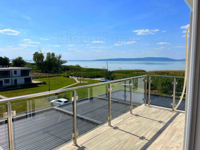 Eladó nyaraló, Balatonfenyvesen 74.9 M Ft, 4 szobás