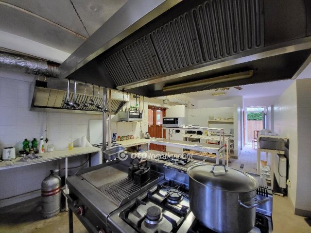 Eladó üzlethelyiség, Siófokon 211 M Ft / költözzbe.hu