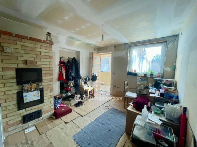 Eladó családi ház, Szigetszentmiklóson 71.9 M Ft, 3+1 szobás