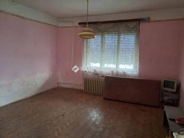 Eladó családi ház, Katymáron 6.7 M Ft, 4 szobás