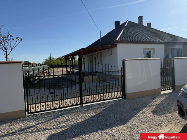 Eladó téglalakás, Örkényen 39.9 M Ft, 2 szobás