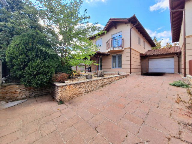 Eladó sorház, Érden 139.9 M Ft, 4 szobás / költözzbe.hu