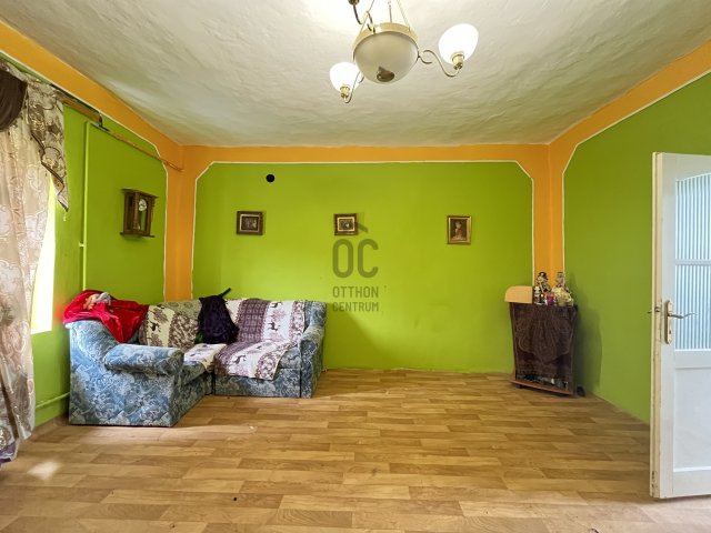 Eladó családi ház, Mezősason 10.5 M Ft, 4 szobás