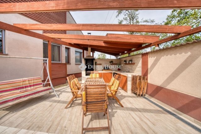 Eladó családi ház, Délegyházán 157 M Ft, 4 szobás