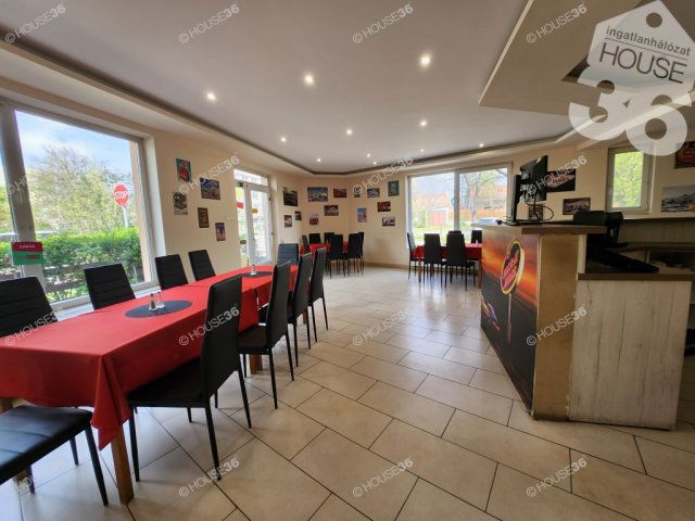 Eladó üzlethelyiség, Kecskeméten 79.9 M Ft