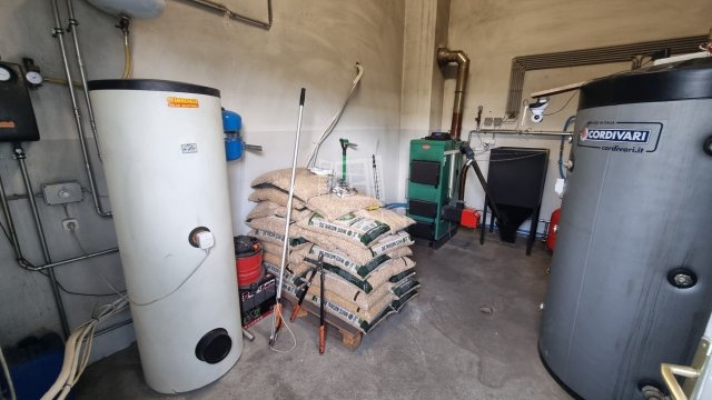 Eladó ipari ingatlan, Székesfehérvárott 0.239 M Ft