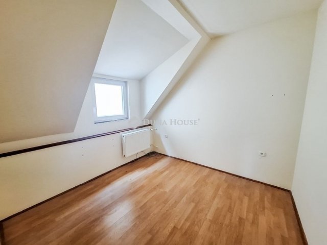 Eladó családi ház, Budapesten, XVI. kerületben 109.9 M Ft