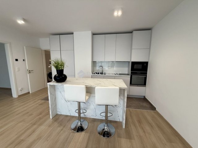 Eladó téglalakás, Budapesten, XIII. kerületben 183 M Ft