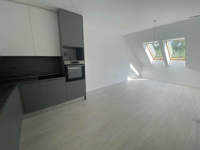 Eladó téglalakás, Debrecenben 77.9 M Ft, 3 szobás