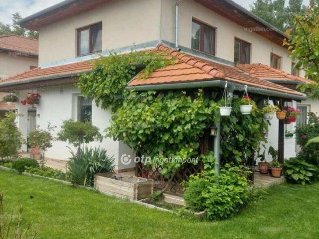 Eladó ikerház, Szigetszentmiklóson 83.9 M Ft, 3+1 szobás