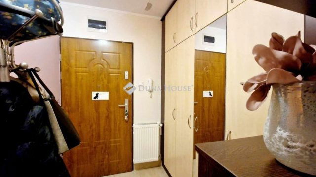 Kiadó téglalakás, albérlet, Pécsett 240 E Ft / hó, 3 szobás