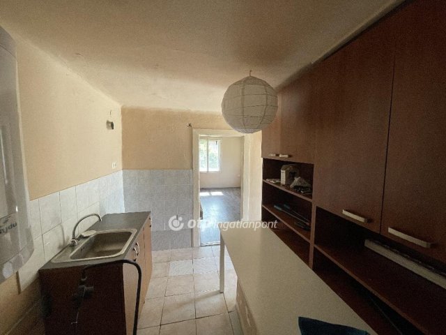 Eladó családi ház, Pilisvörösváron 95 M Ft, 3 szobás