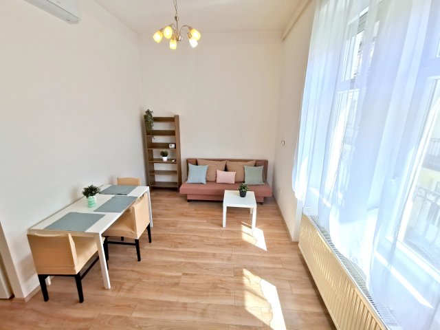 Kiadó téglalakás, albérlet, IX. kerületben, Ráday utcában