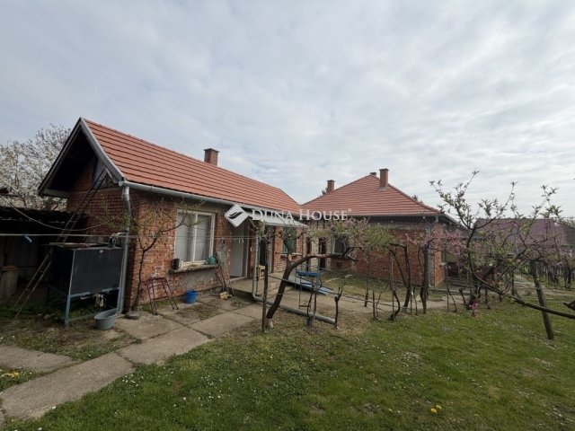 Eladó családi ház, Tornyiszentmiklóson 29.9 M Ft, 3 szobás