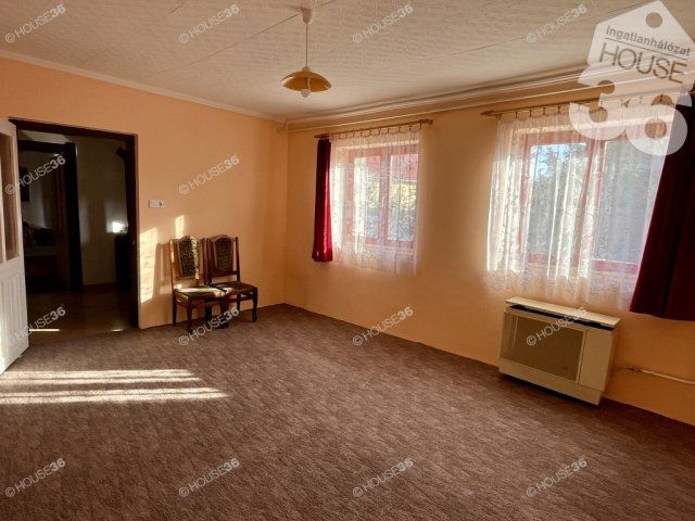 Eladó családi ház, Kunszálláson 28 M Ft, 2 szobás