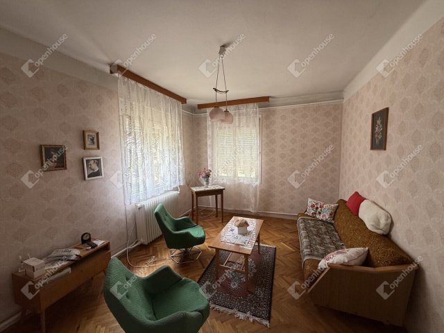 Eladó családi ház, Győrújbaráton 79.9 M Ft, 4 szobás