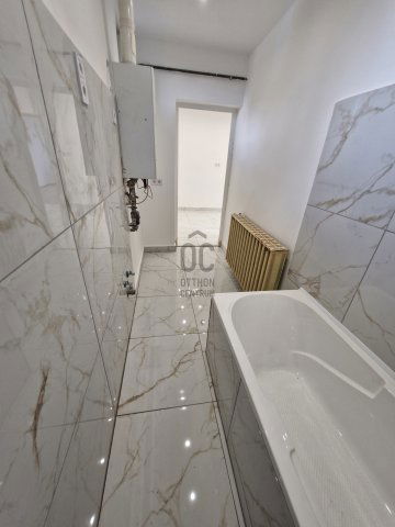 Eladó családi ház, Újszászon 18 M Ft, 2 szobás