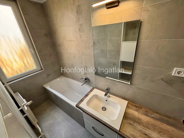 Eladó téglalakás, Nyíregyházán, Stadion utcában 46.9 M Ft