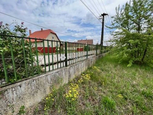 Eladó telek, Tápiószőlősön, Bicskei úton 6 M Ft