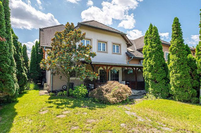 Eladó családi ház, Budapesten, X. kerületben 149.9 M Ft