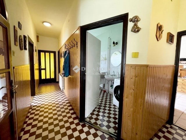 Eladó családi ház, Budapesten, XX. kerületben 124.9 M Ft