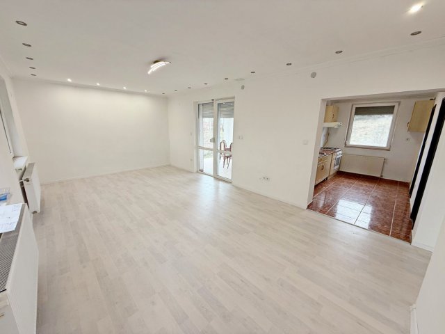 Eladó családi ház, Hajdúsámsonon 87.9 M Ft, 4 szobás