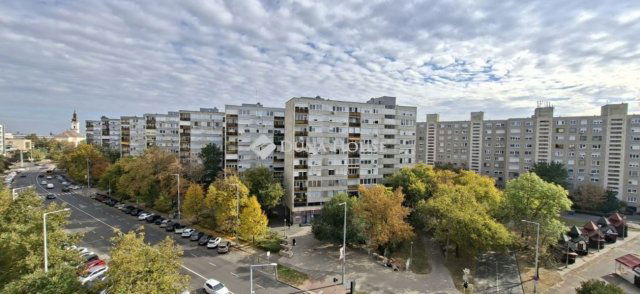 Eladó panellakás, Kecskeméten 39.5 M Ft, 2 szobás