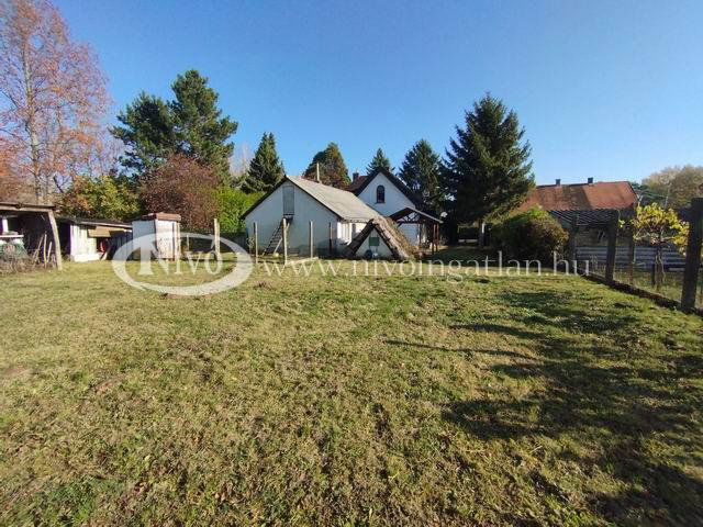 Eladó családi ház, Veszprémben 98 M Ft, 6 szobás