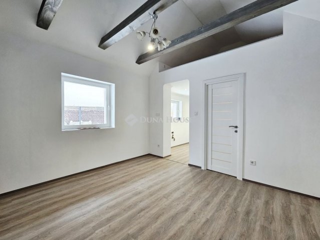 Eladó ikerház, Fóton 69.99 M Ft, 3 szobás / költözzbe.hu