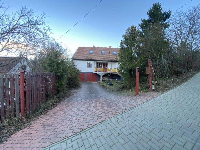 Eladó családi ház, Nagykovácsiban, Erdő utcában 116.9 M Ft
