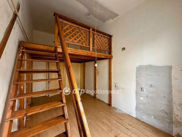 Eladó téglalakás, Budapesten, VIII. kerületben 49.5 M Ft