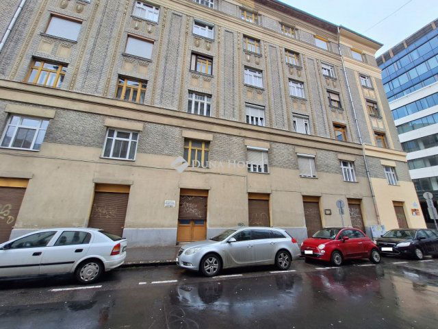 Eladó téglalakás, Budapesten, VIII. kerületben, Szigony utcában