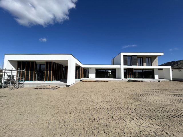 Eladó családi ház, Győrújfalun 145.51 M Ft, 3 szobás