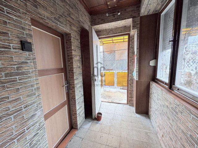 Eladó családi ház, Rózsaszentmártonon 11.9 M Ft, 3 szobás