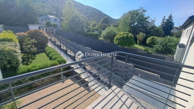 Eladó téglalakás, Budapesten, III. kerületben 219.9 M Ft