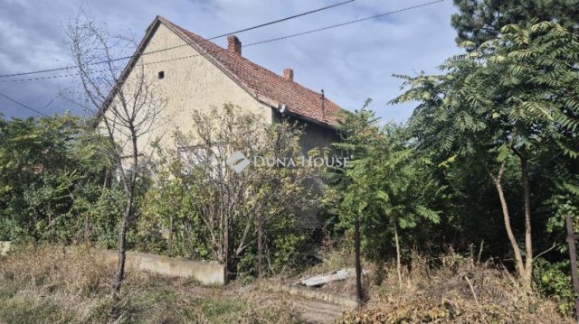 Eladó családi ház, Jánoshidán 4.9 M Ft, 1 szobás