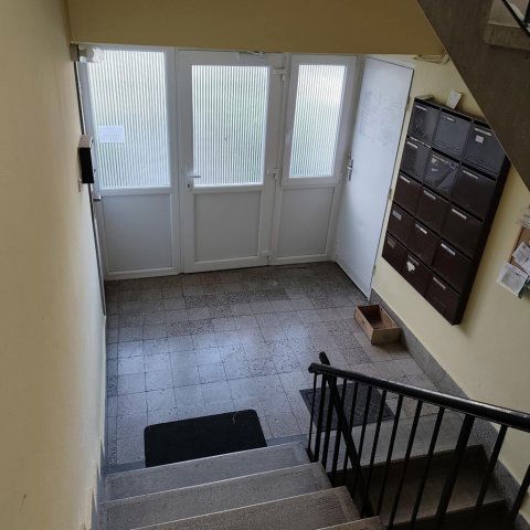 Eladó téglalakás, Komlón 24.5 M Ft, 2 szobás