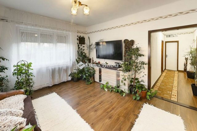 Eladó családi ház, Lakitelken 49.99 M Ft, 3 szobás